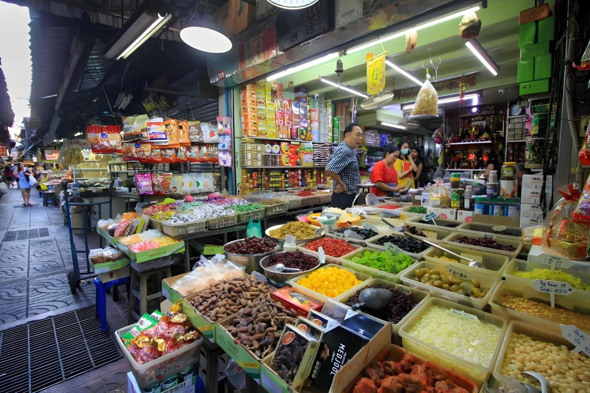 Hidden Dragon V Yaowarat Road Lägenhet Bangkok Exteriör bild